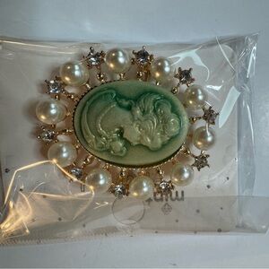 New Mint Cameo fashion jewelry brooch